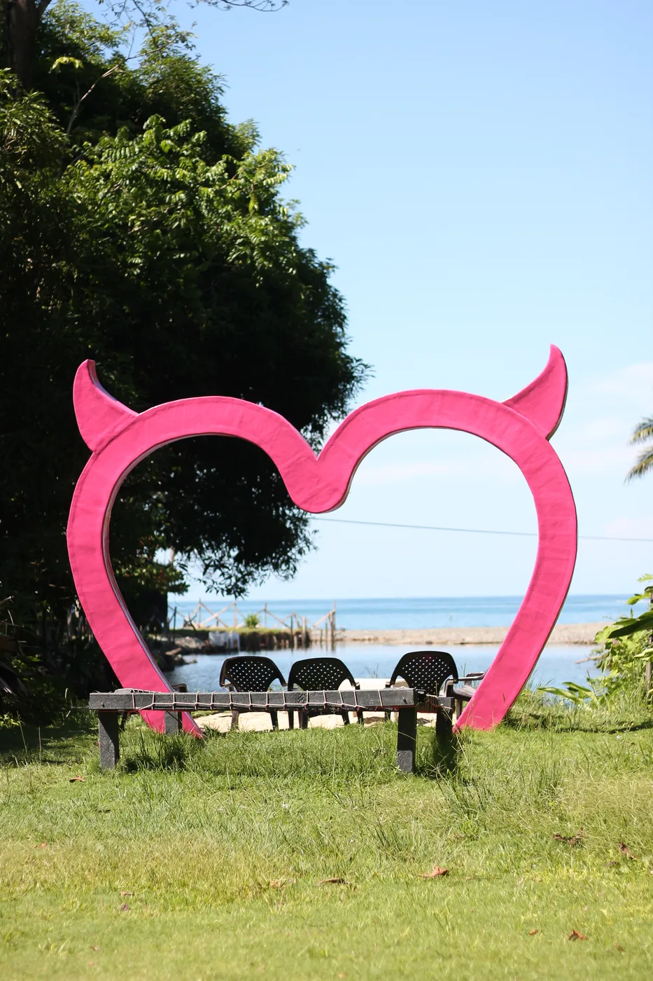 exterior logo melo hostel capurgana res